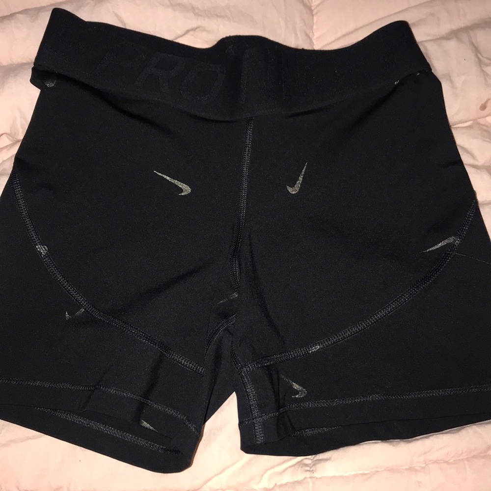 Womens Nike Pro Shorts Size Medium